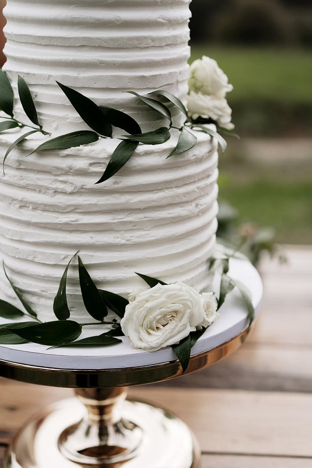 Buttercream Cake Foliage Greenery Mountain Elopement Petite Visuals