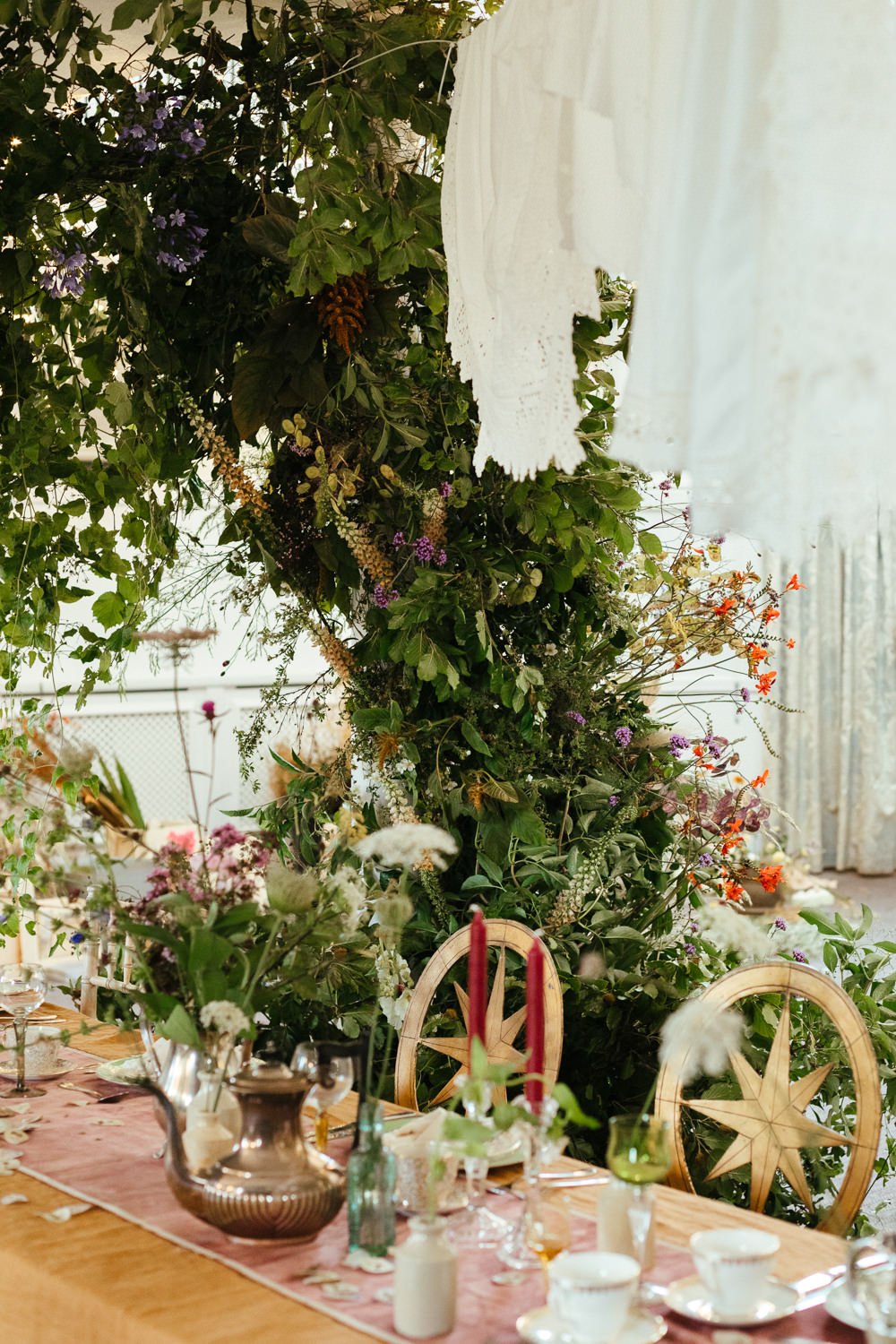 Table Tablescape Flower Installation Hanging Greenery Cloths Vintage Decor Old English Wedding Eneka Stewart