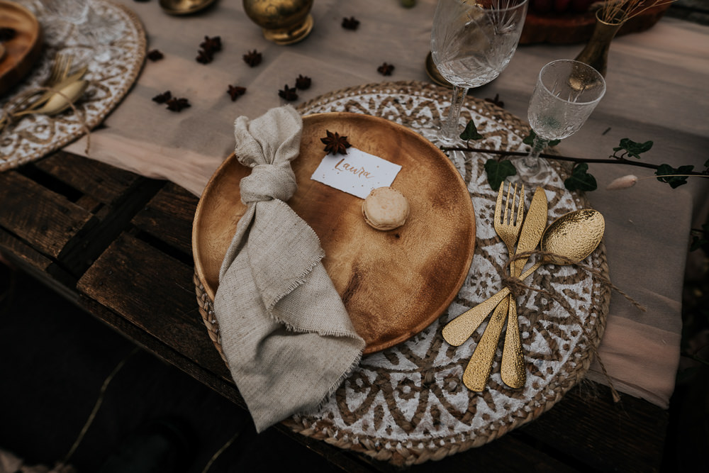 Place Setting Decor Wooden Plate Gold Cutlery UK Boho Elopement Jenny Appleton