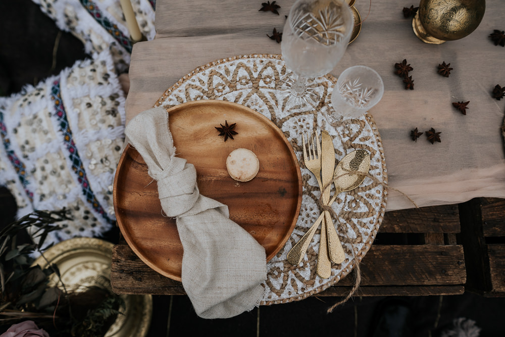 Place Setting Decor Wooden Plate Gold Cutlery UK Boho Elopement Jenny Appleton