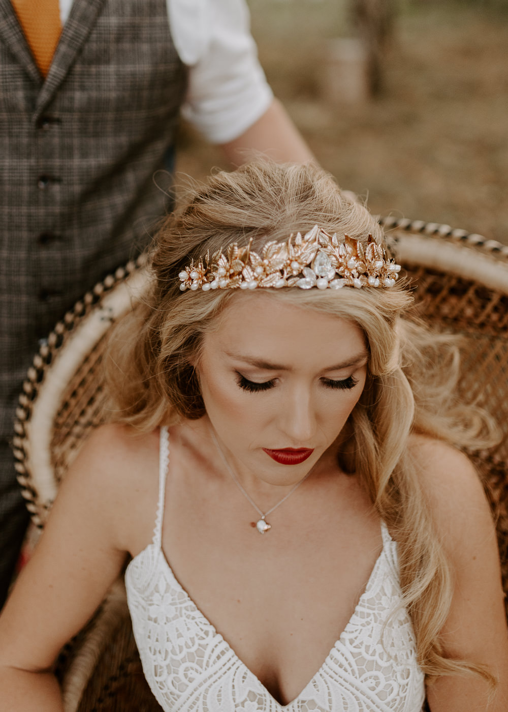 Bride Bridal Crown Burnt Orange Wedding Ideas Laura Williams Photography