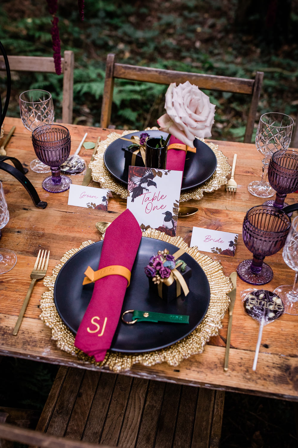 Place Setting Plate Personalised Napkin Red Gold Black Non Traditional Wedding Ideas Becky Wright
