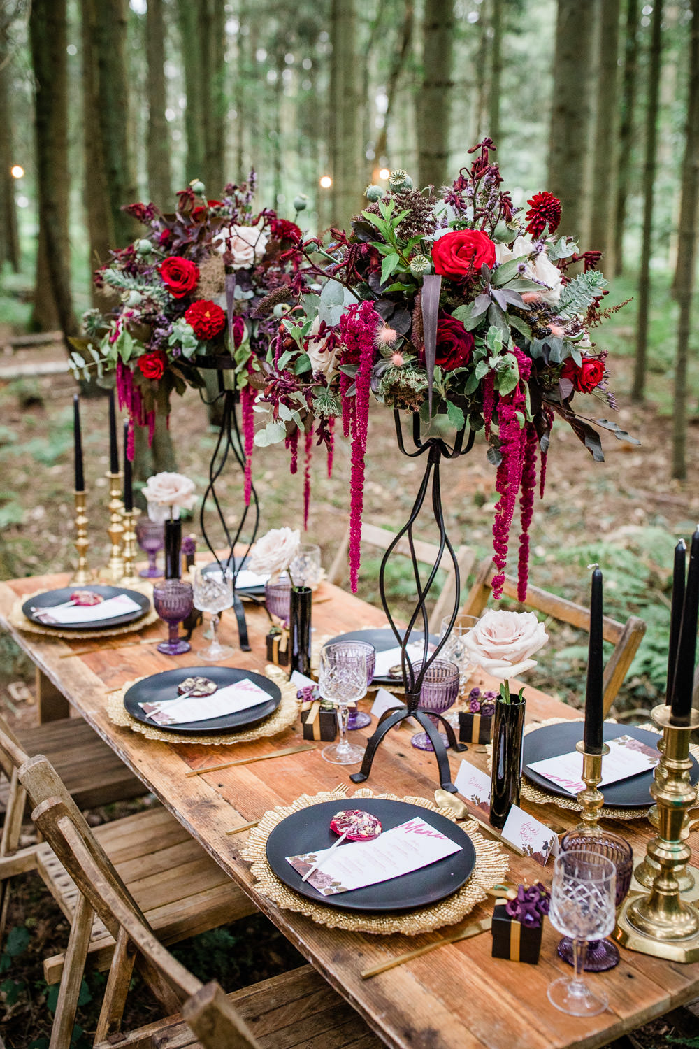 Table Tablescape Decor Flowers Red Black Gold Non Traditional Wedding Ideas Becky Wright