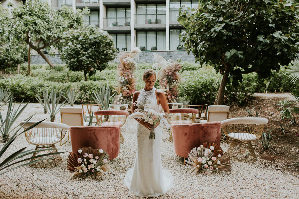 Stylish Pink Wedding Ideas Luke Fotoliv