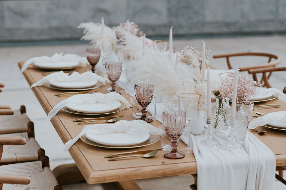 Table Tablescape Decor Pampas Grass Glasses Candles Gold Cutlery Stylish Pink Wedding Ideas Luke Fotoliv