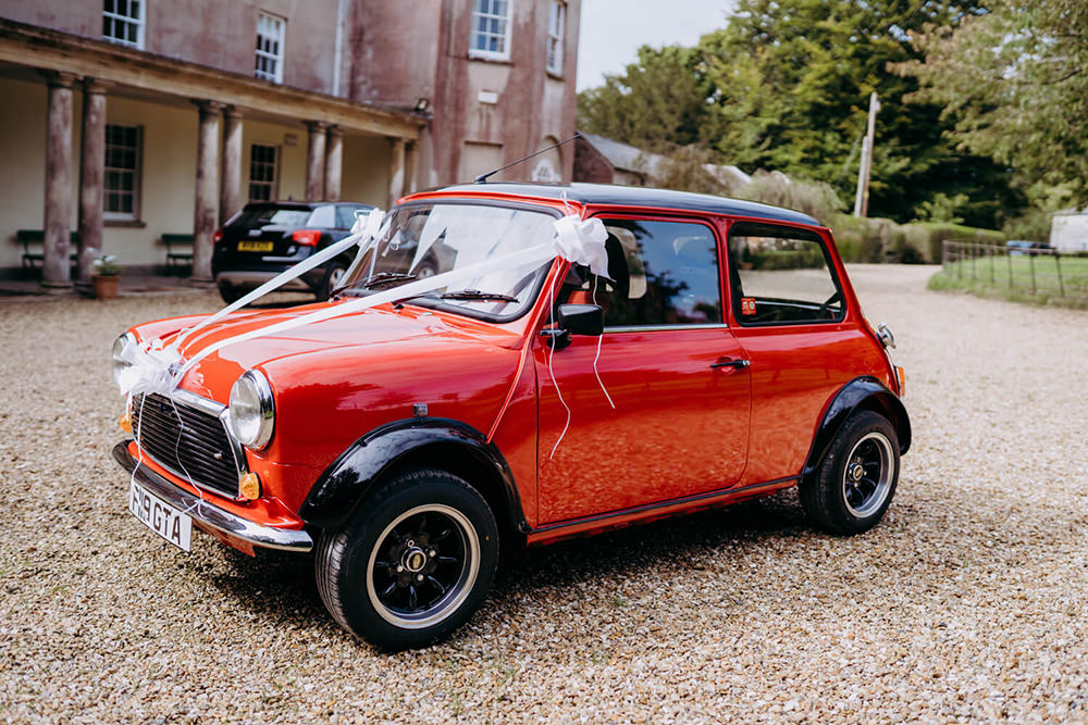 What Wedding Suppliers Do I Need Fox and Beau Photography