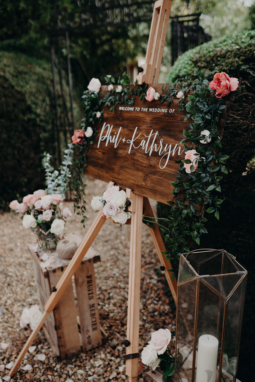 Thirty Guest Wedding Fox and Beau Photography Sign Signs Signage Welcome Flowers Decor