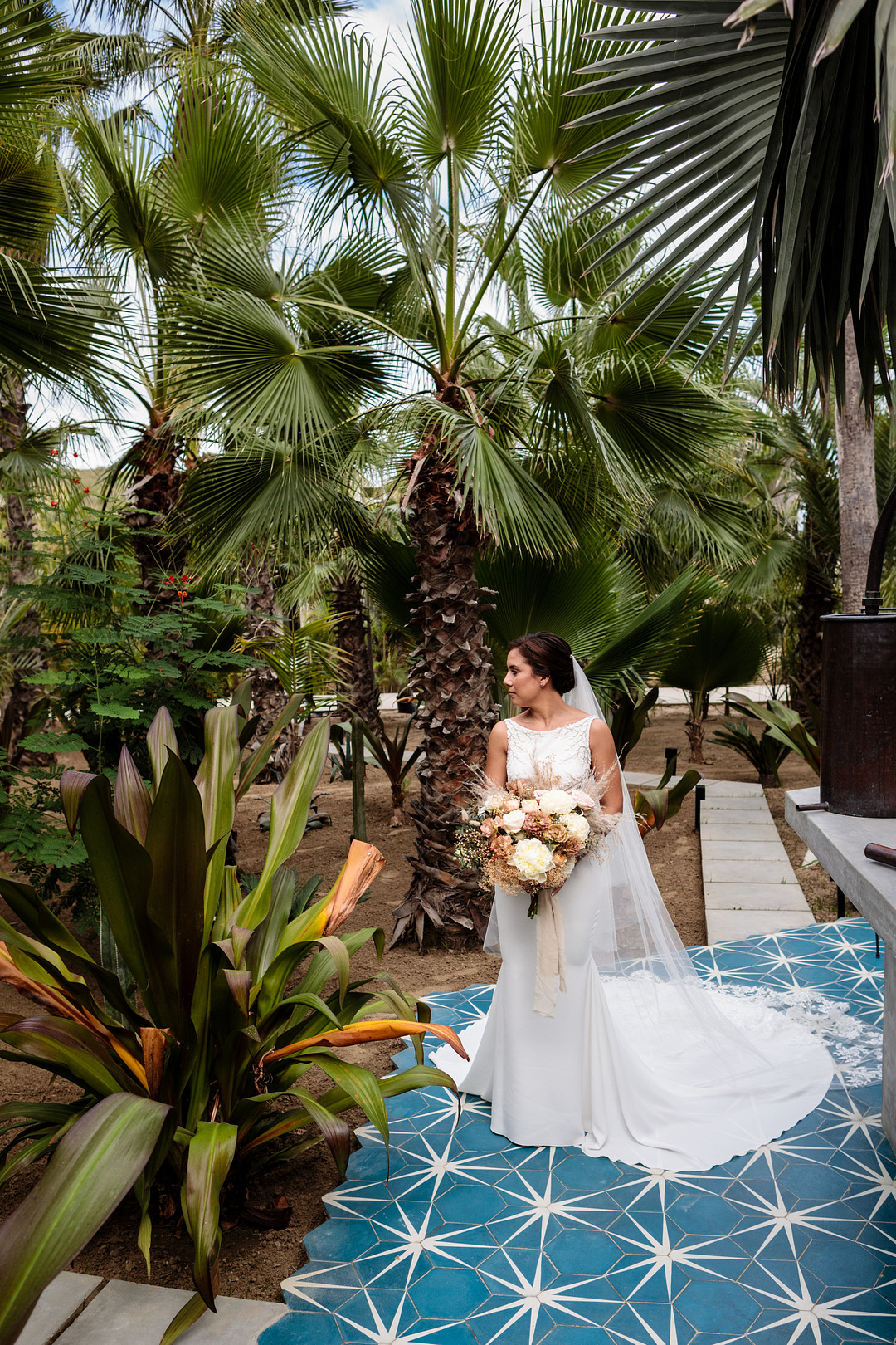 Acre Baja Wedding Anna Gomes Photo Dress Gown Bride Bridal Veil