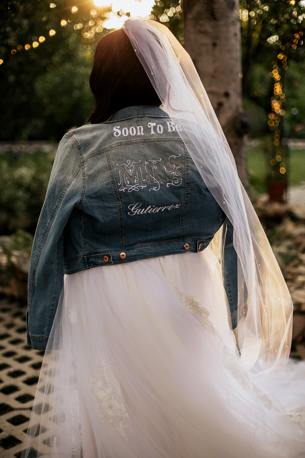 Bride Bridal Denim Jacket Veil Magical Fairytale Wedding Ideas Golden Vibes Photo