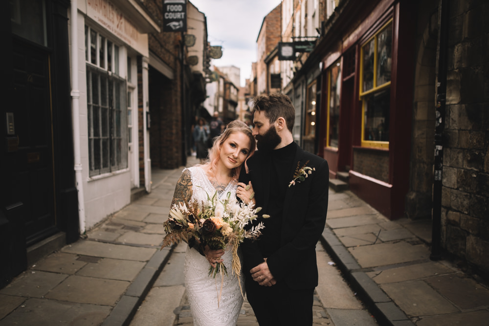Midweek Weddings Lauren Elliott Photography