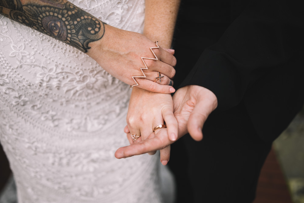 Midweek Weddings Lauren Elliott Photography