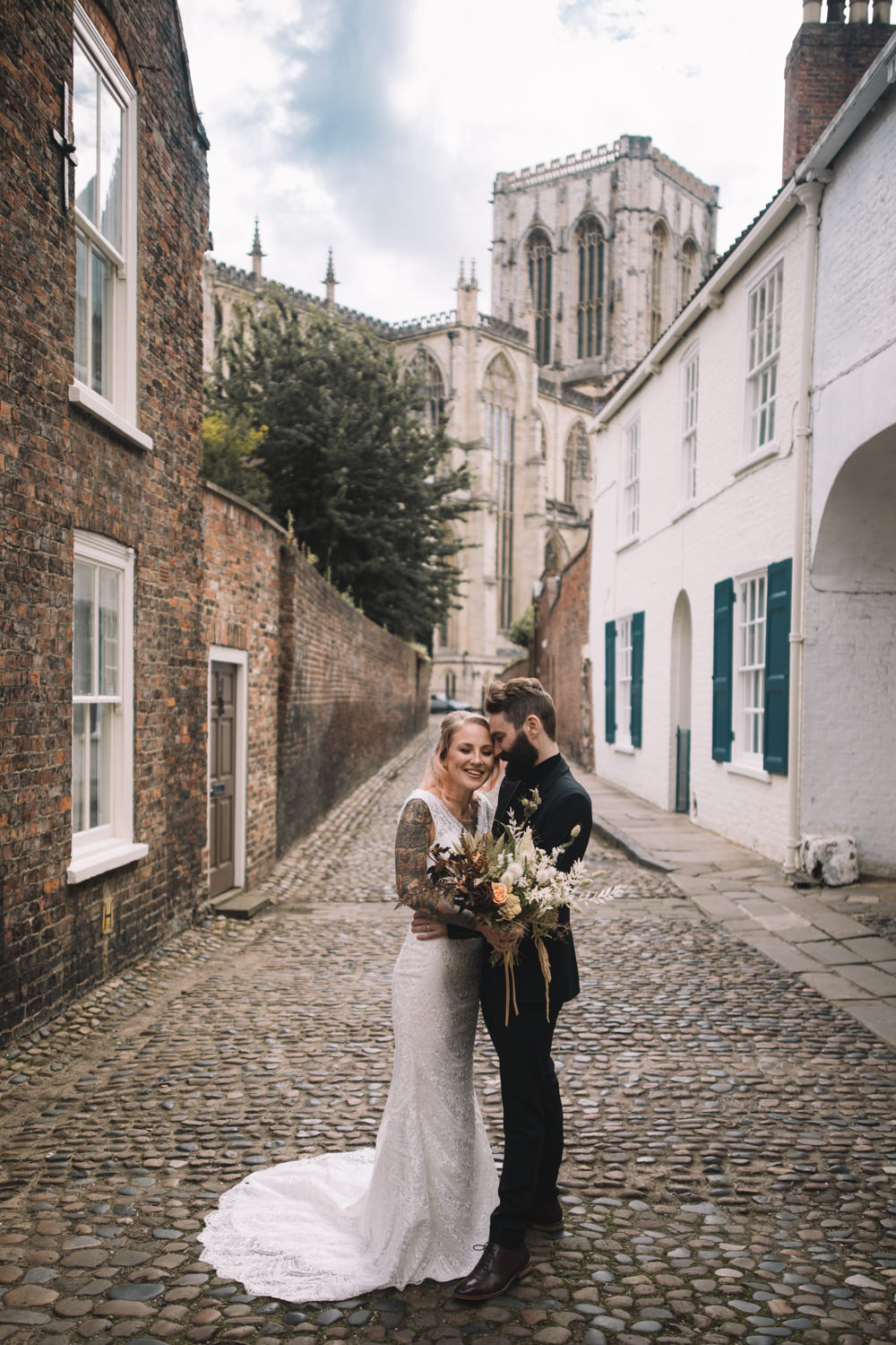 Midweek Weddings Lauren Elliott Photography