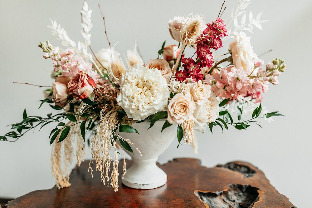 Urn Flowers Blush Coral Rose Modern City Wedding Ideas Alisa Nicholle Co