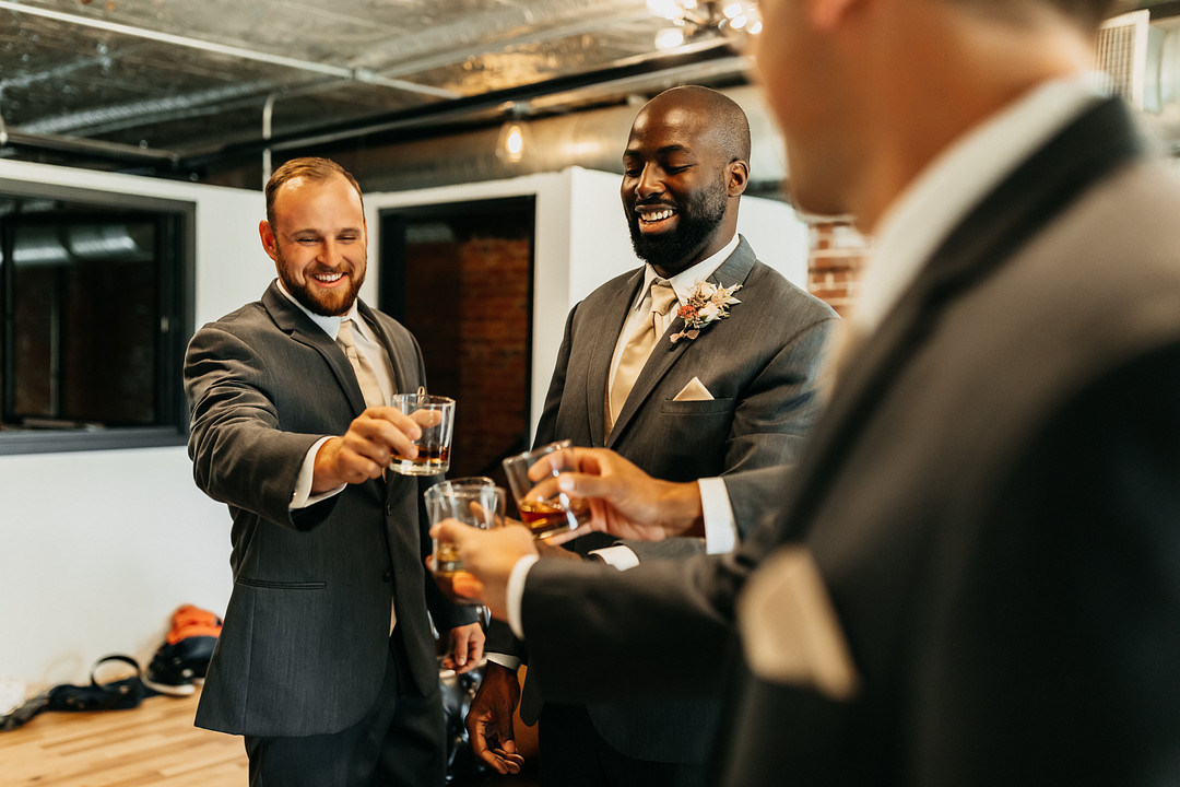 Groom Groomsmen Suits Modern City Wedding Ideas Alisa Nicholle Co