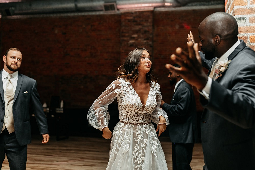 Modern City Wedding Ideas Alisa Nicholle Co