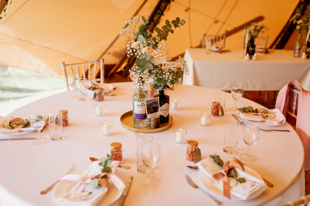 Relaxed Tipi Wedding Twig and Vine Photography