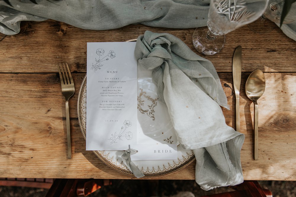 Place Setting Decor Napkin Sage Green Wedding Ideas Amy Cutliffe Photography