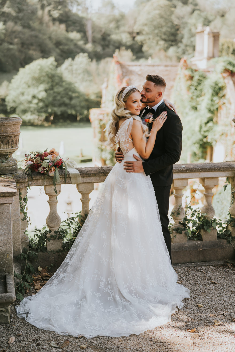 Stylish Floral Wedding Poppy Carter Portraits