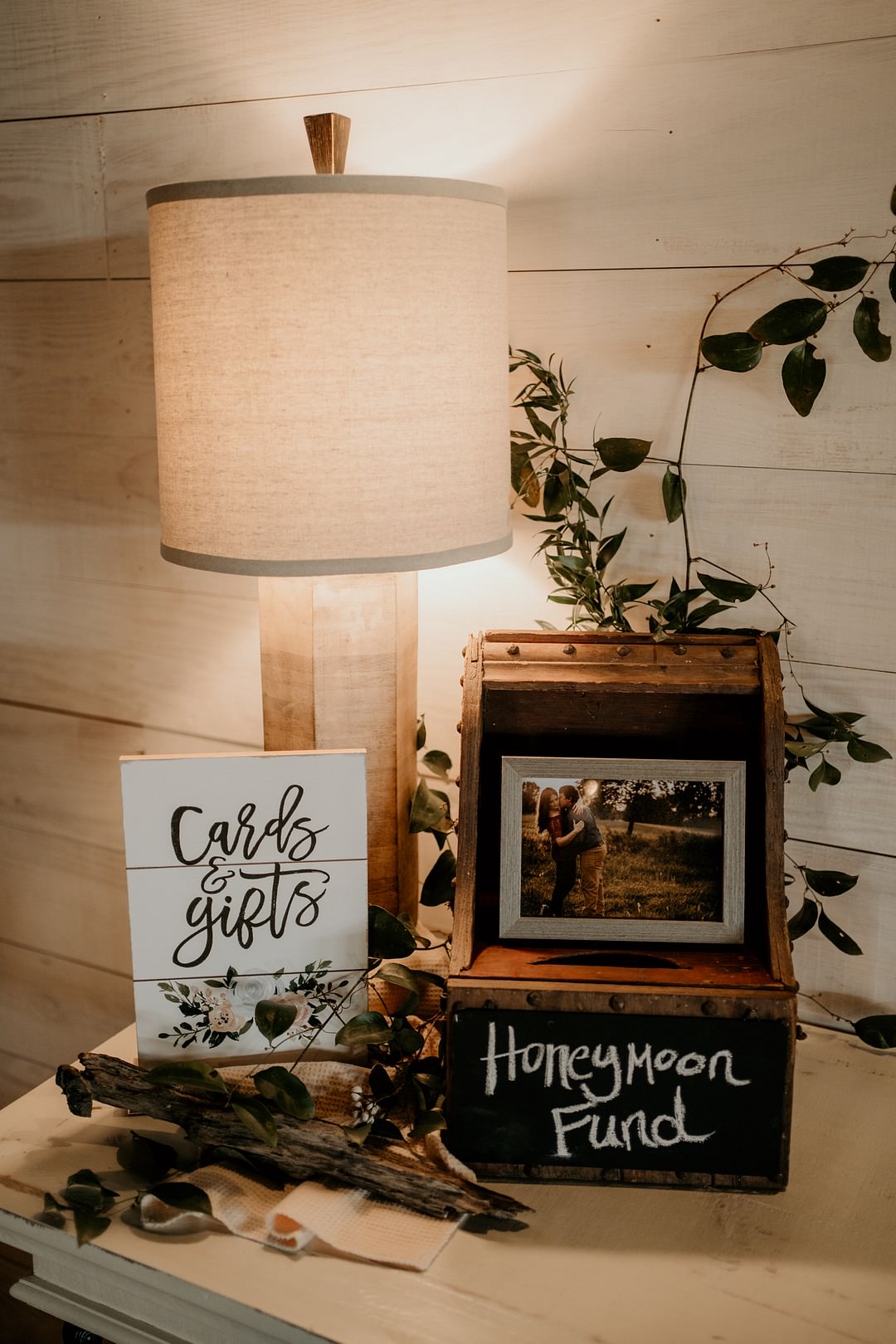 Honeymoon Fund Guest Arkansas Wedding Monisa J. Photography