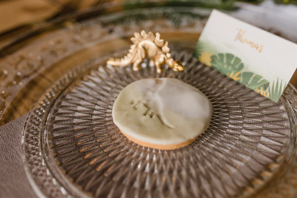 Place Setting Decor Gold Dinosaur Cookie Movie Wedding Ideas Michelle Huggleston Photography