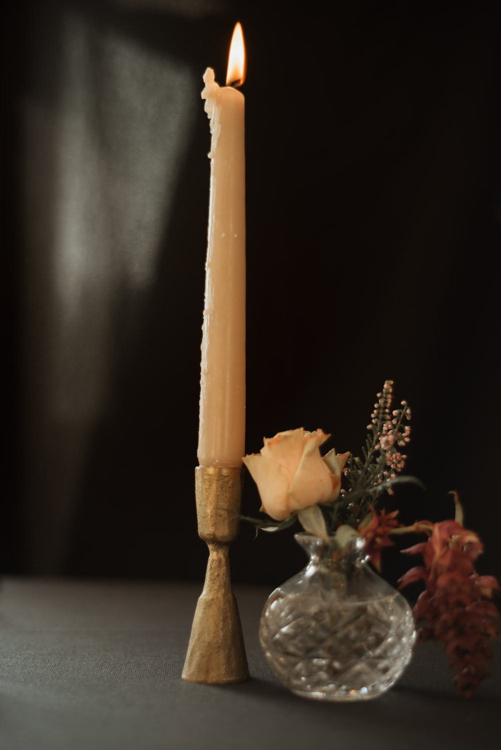 Candle Table Flowers Vase Vintage Style Wedding Sara Ribera Photography