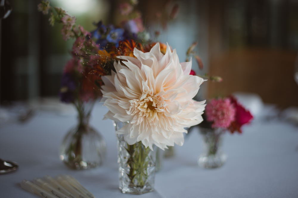 Flowers Table Decor Dahlia Bingham Riverhouse Wedding Sasha Weddings
