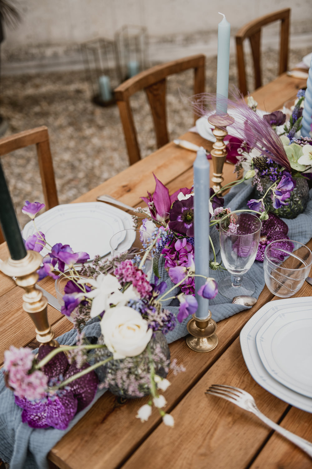Table Tablescape Decor Purple Lilac Blue Flowers Candles Bridgerton Wedding Ideas Cleya Asulon
