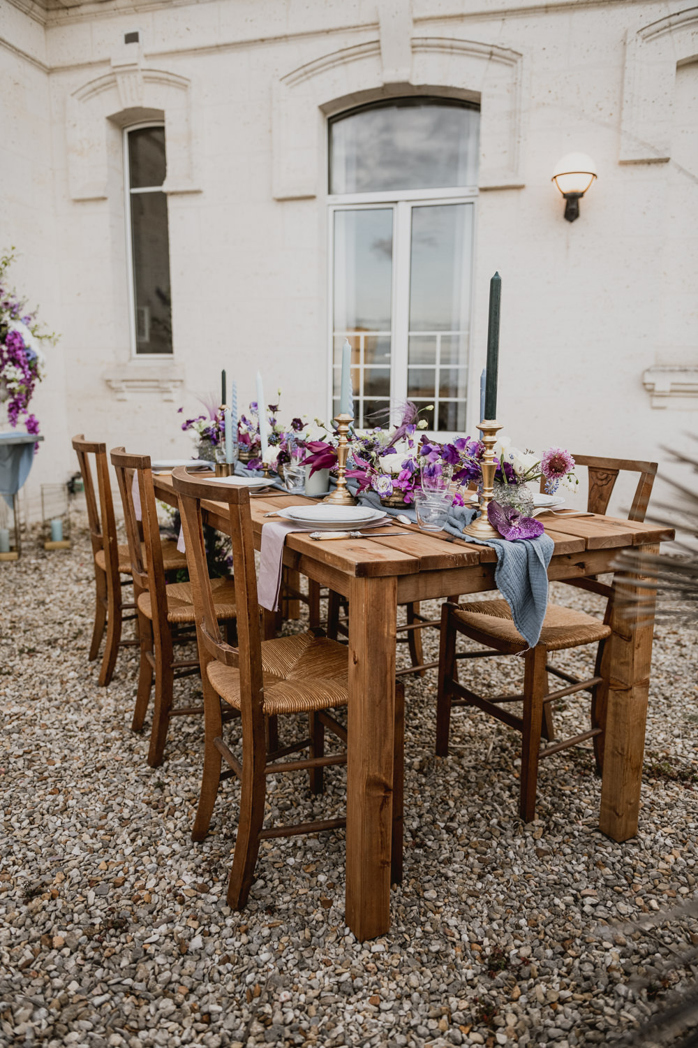 Table Tablescape Decor Purple Lilac Blue Flowers Candles Bridgerton Wedding Ideas Cleya Asulon