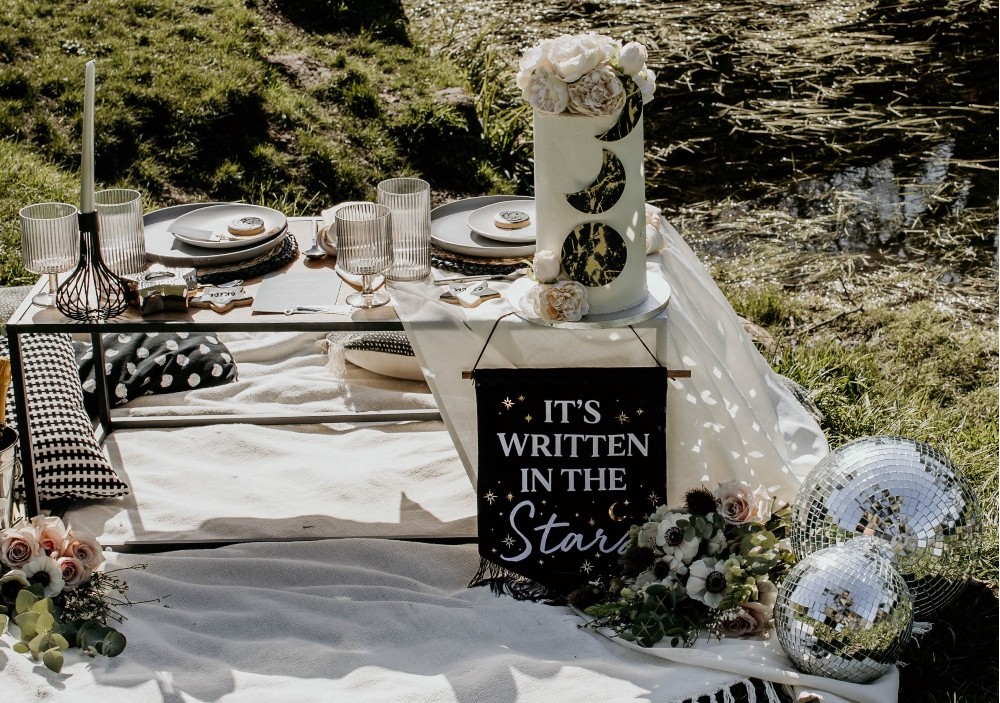 Picnic Table Tablescape Blankets Flowers Candles Interstellar Wedding Ideas Doriane Descamps Photography