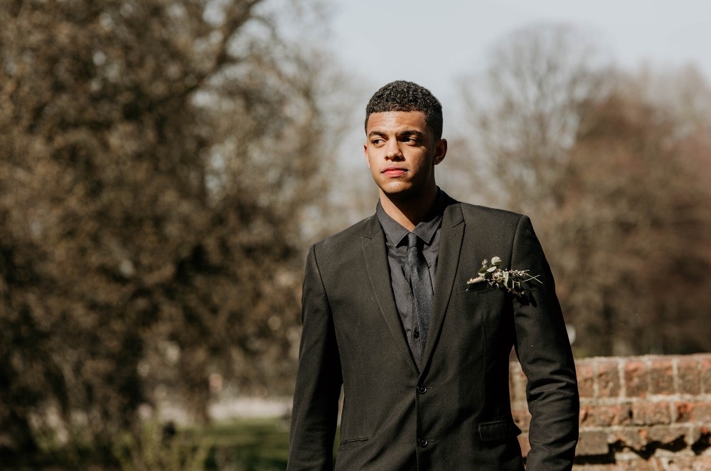 Groom Suit Black Tie Interstellar Wedding Ideas Doriane Descamps Photography