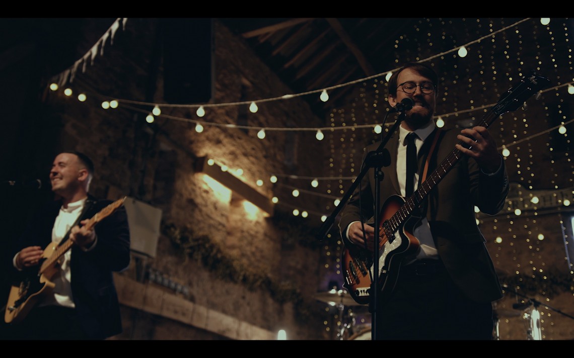Insider Tips from a Wedding Band Musician