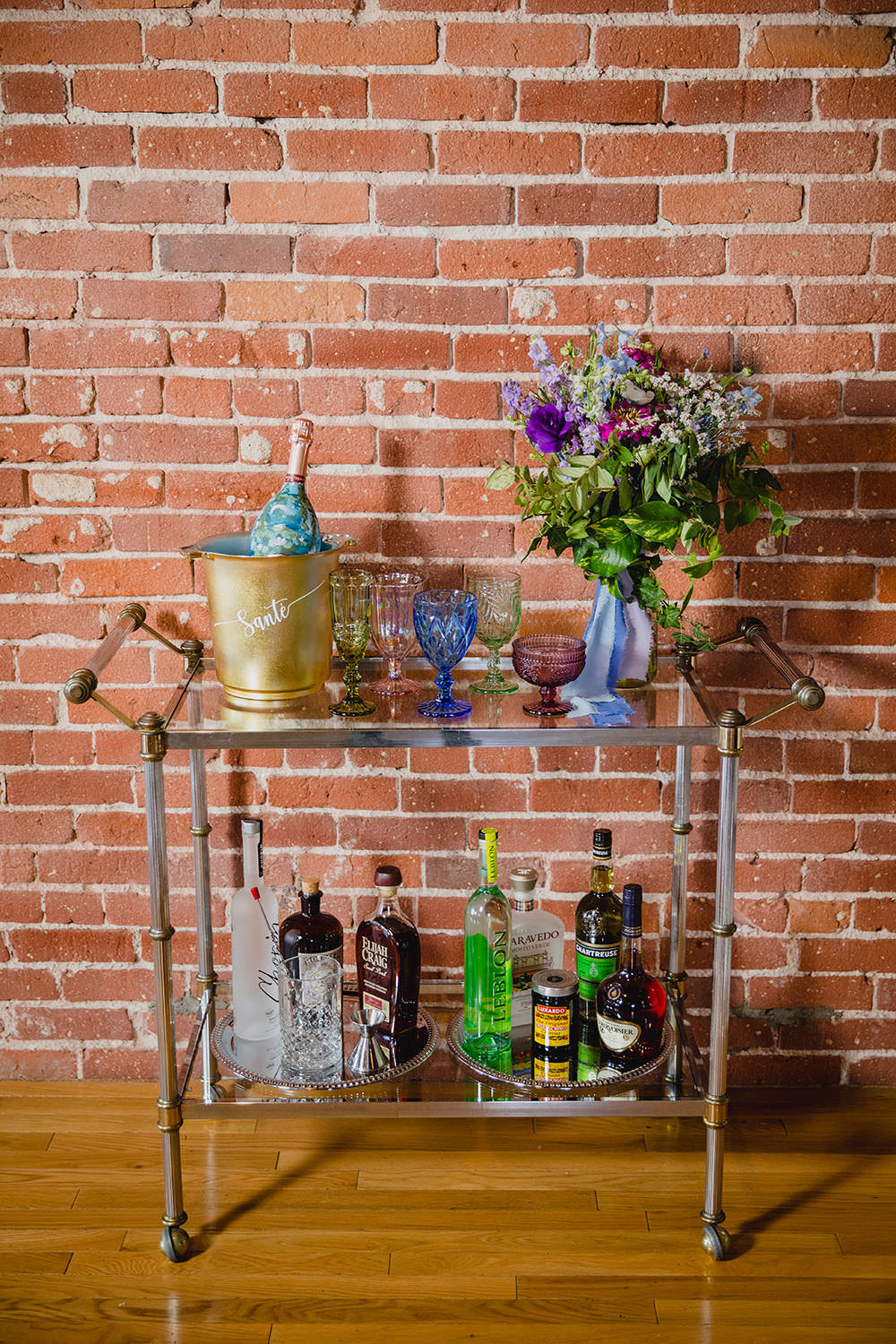 Drinks Trolley Art Wedding Ideas Maribel Farina Photography