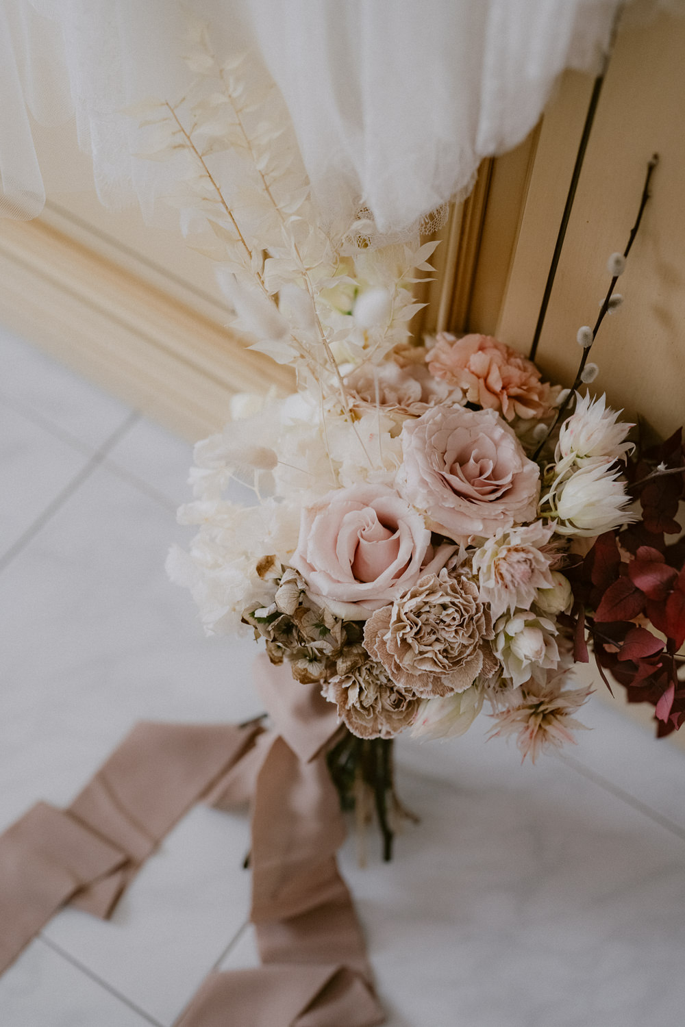 Bouquet Flowers Bride Bridal Ombre Ribbon Pink Cantina Sant Amico Wedding Flavia Eleonora Tullio