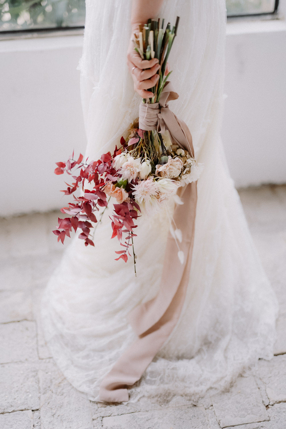 Bouquet Flowers Bride Bridal Ombre Ribbon Pink Cantina Sant Amico Wedding Flavia Eleonora Tullio