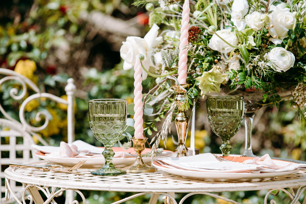 Table Centrepiece Flowers Sweetheart Decor Countryside Elopement Chloe Martin Photo