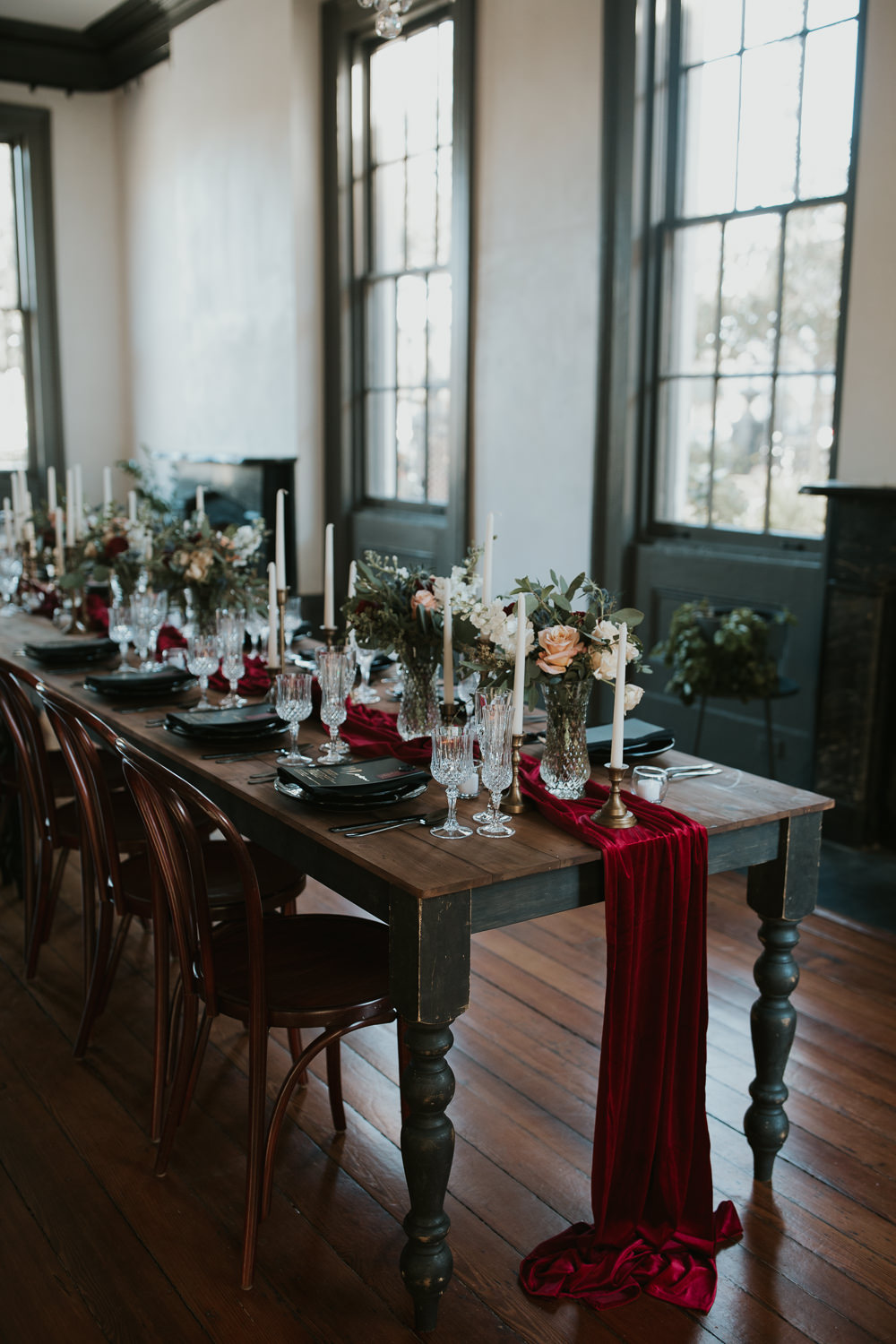 Table Tablescape Flowers Decor Burgundy Black Gold Candles New Orleans Micro Wedding Olivia Yuen Photo