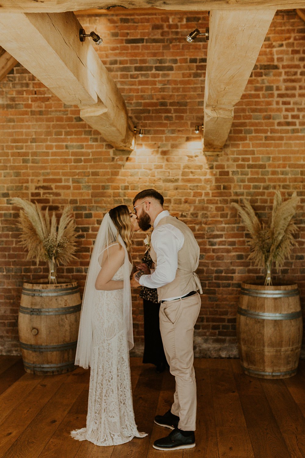 Brickhouse Vineyard Wedding Darina Stoda Photography