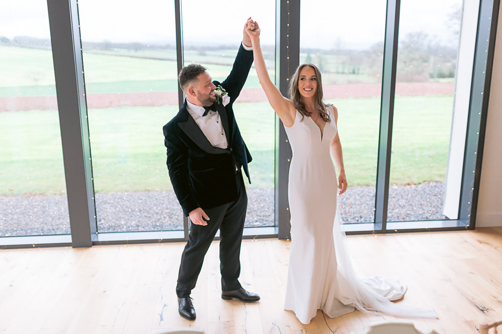 Harefield Barn Wedding Jennifer Jane Photography
