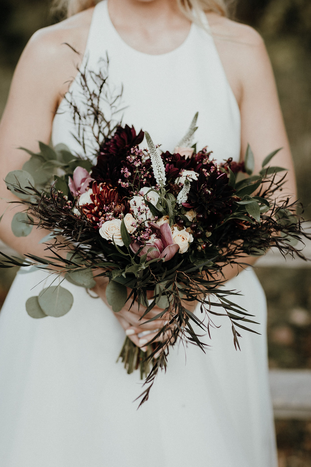 Bouquet Flowers Bride Bridal Bugundy Foliage New England Fall Wedding Flavio D Photography
