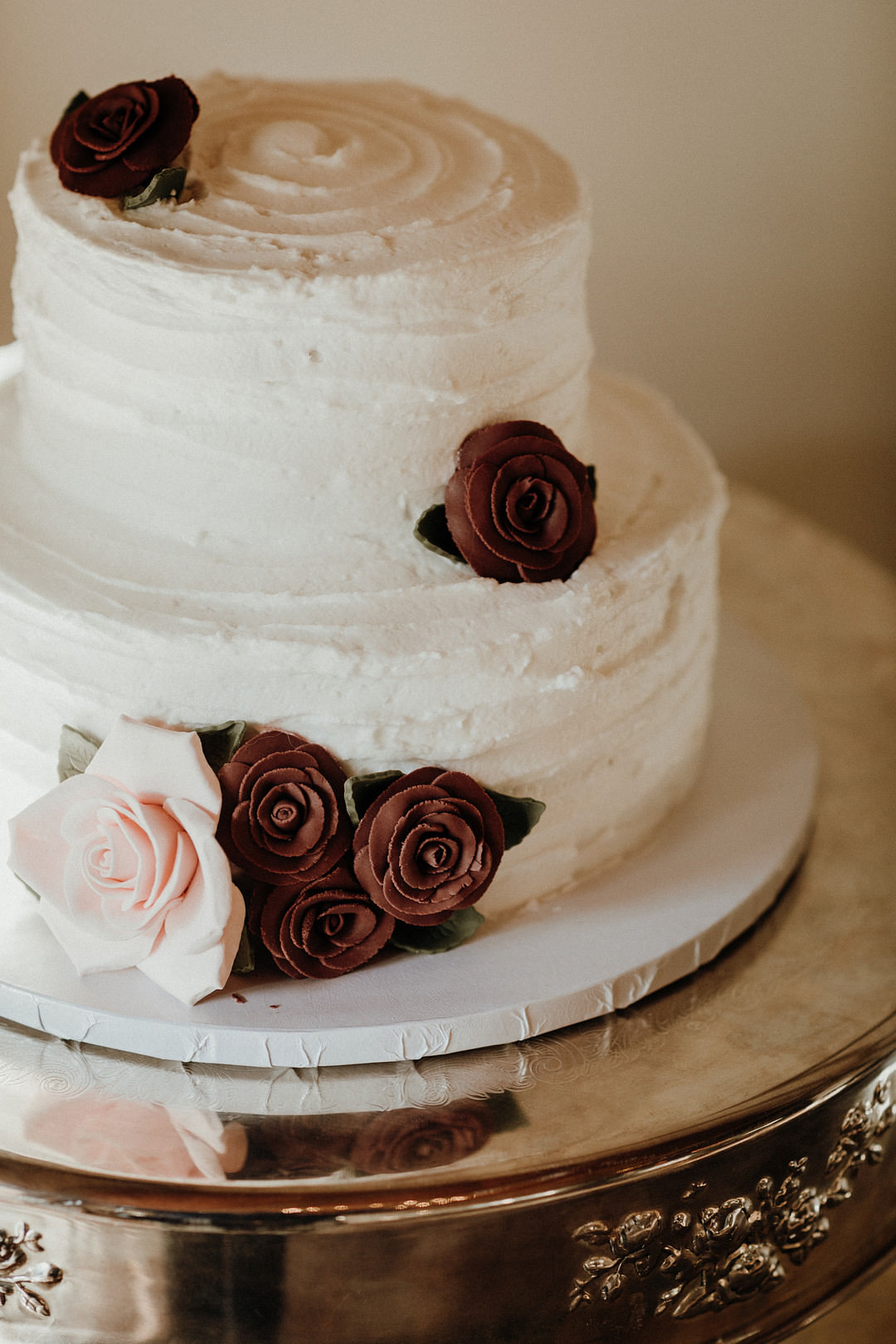 Buttercream Cake Flowers New England Fall Wedding Flavio D Photography