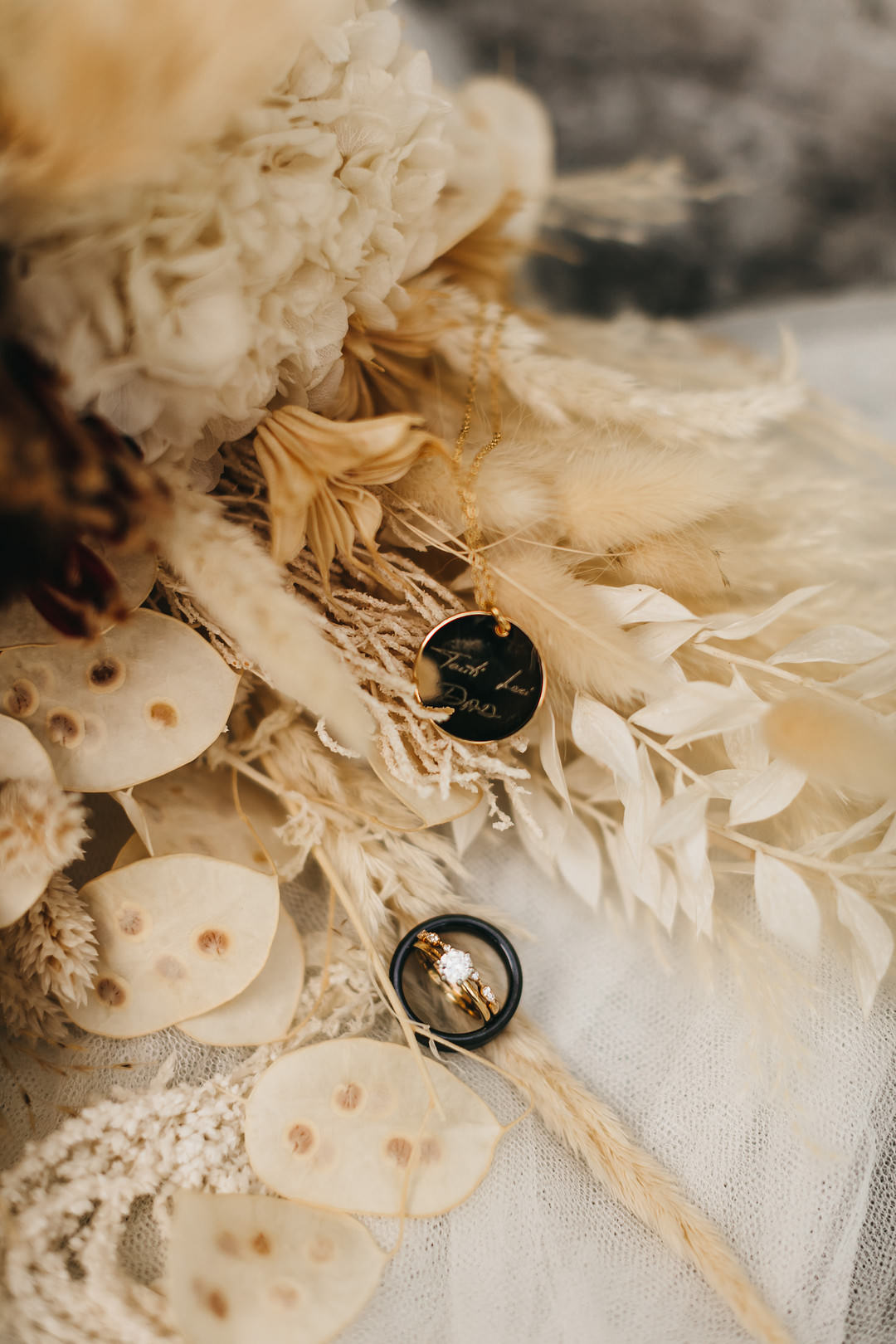 Ontario Micro Wedding Cacie Carroll Photography Bouquet Flowers Bride Bridal Pampas Grass