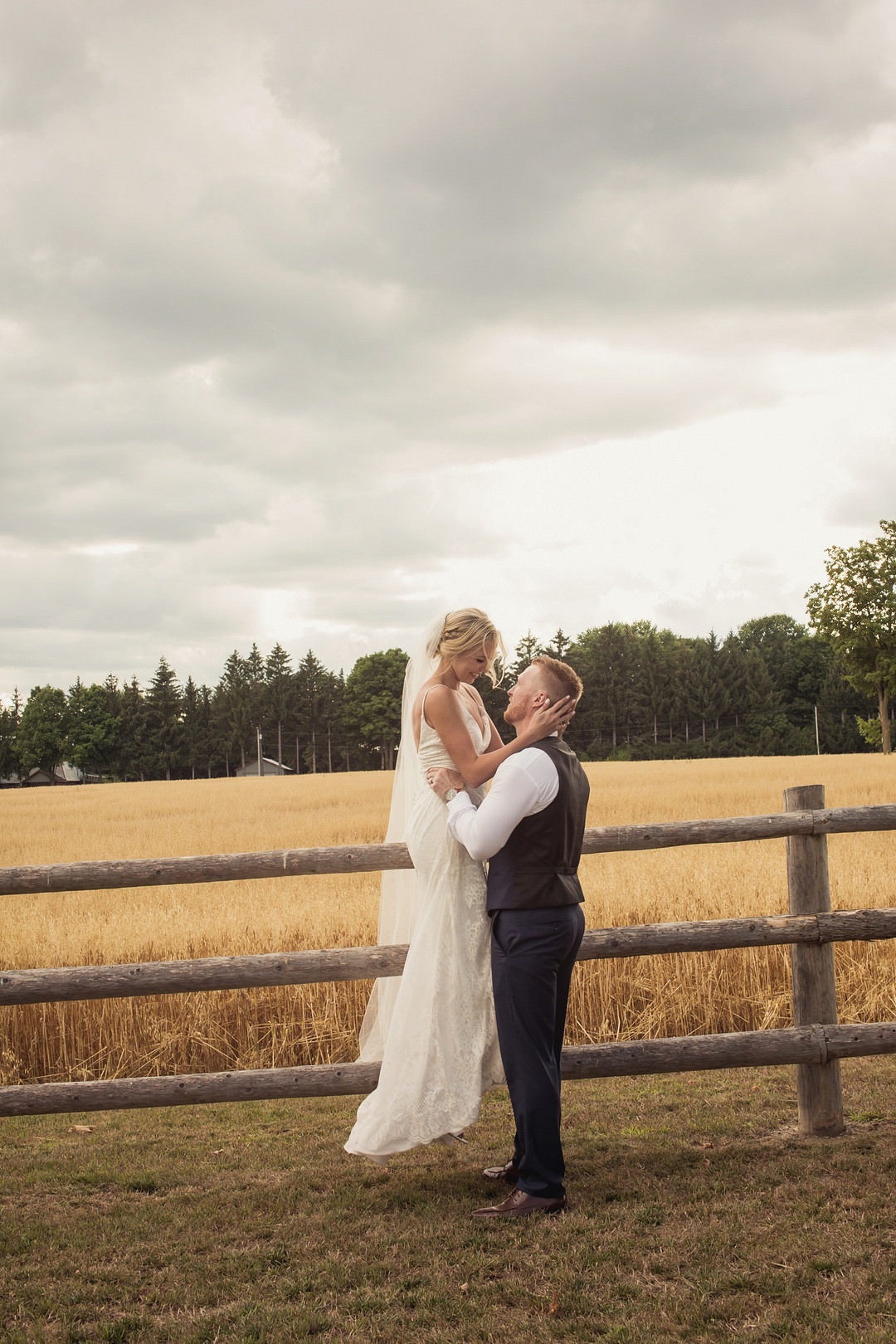 Barn 1906 Wedding Tied Photo & Film