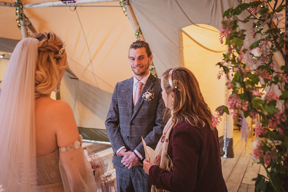 Blush Wedding Ideas Hannah Brooke Photography