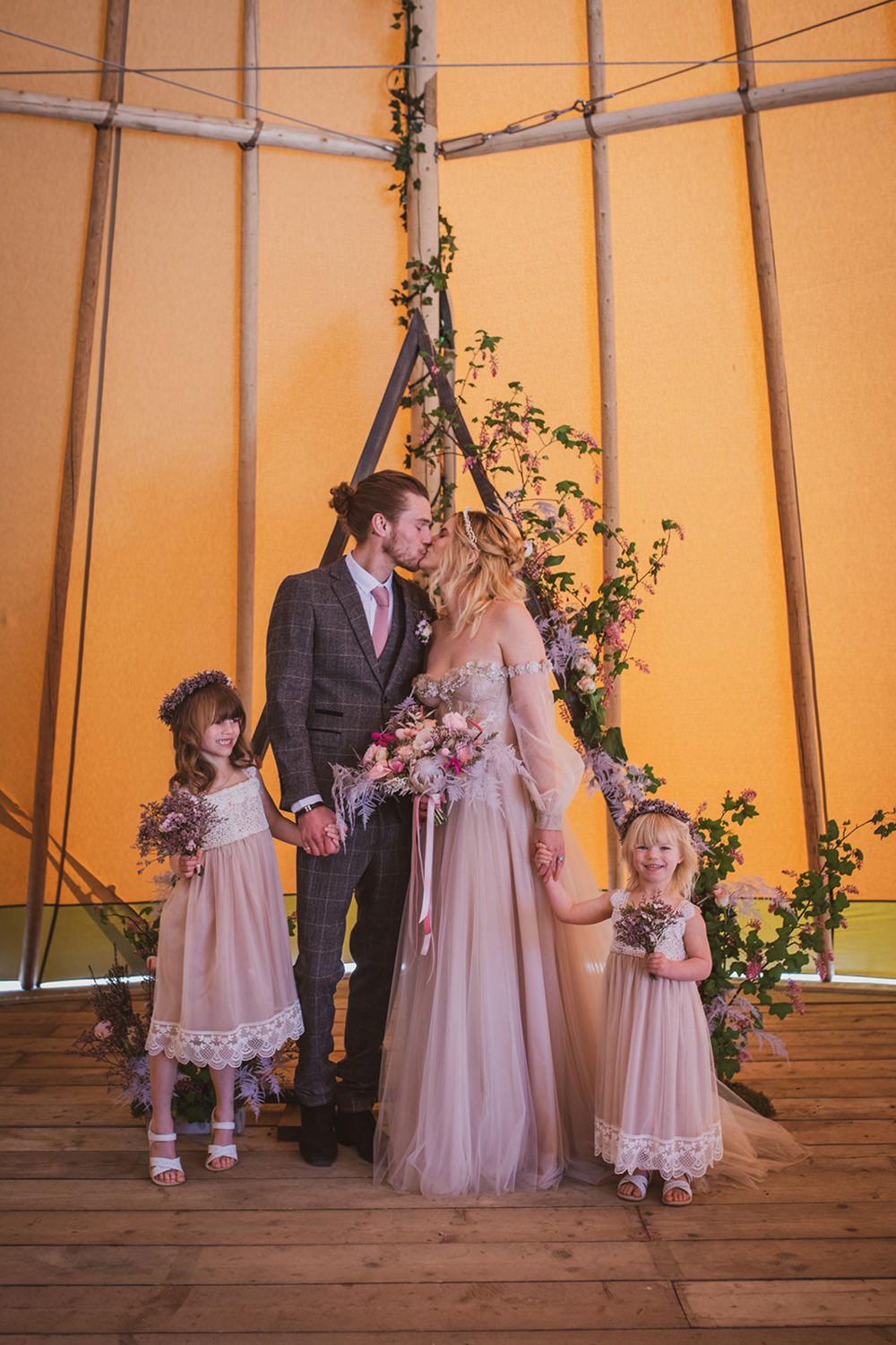 Blush Wedding Ideas Hannah Brooke Photography