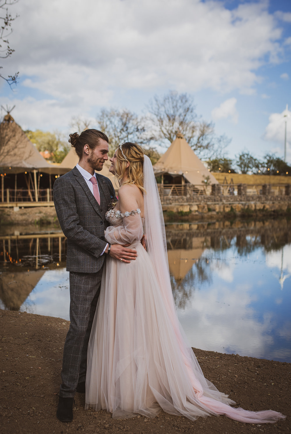 Blush Wedding Ideas Hannah Brooke Photography