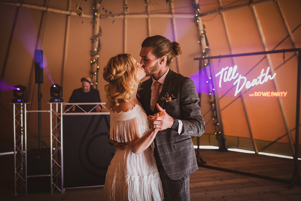 Blush Wedding Ideas Hannah Brooke Photography