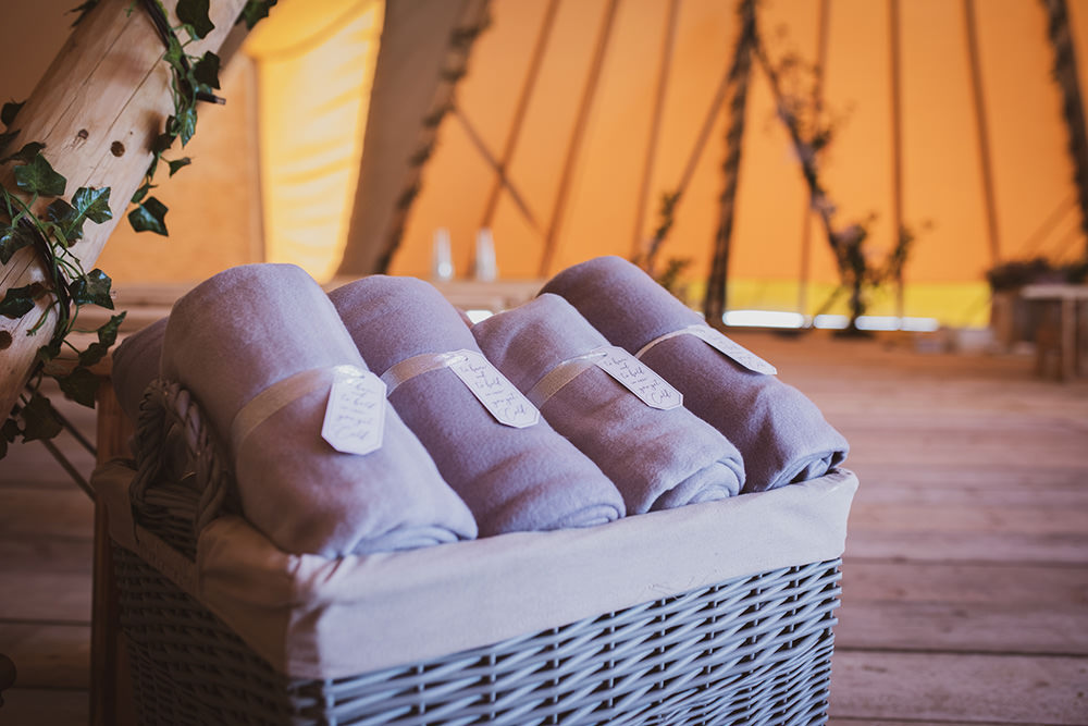 Blanket Basket Blush Wedding Ideas Hannah Brooke Photography