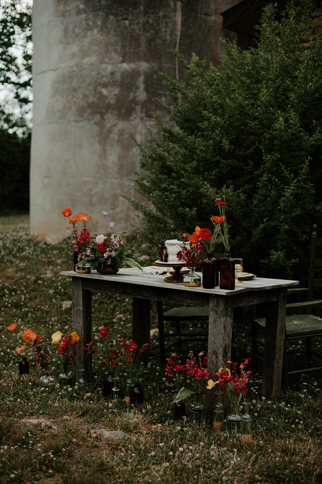 Table Decor Poppies Flowers Colourful Farm Wedding McKenna Rhyne Photography