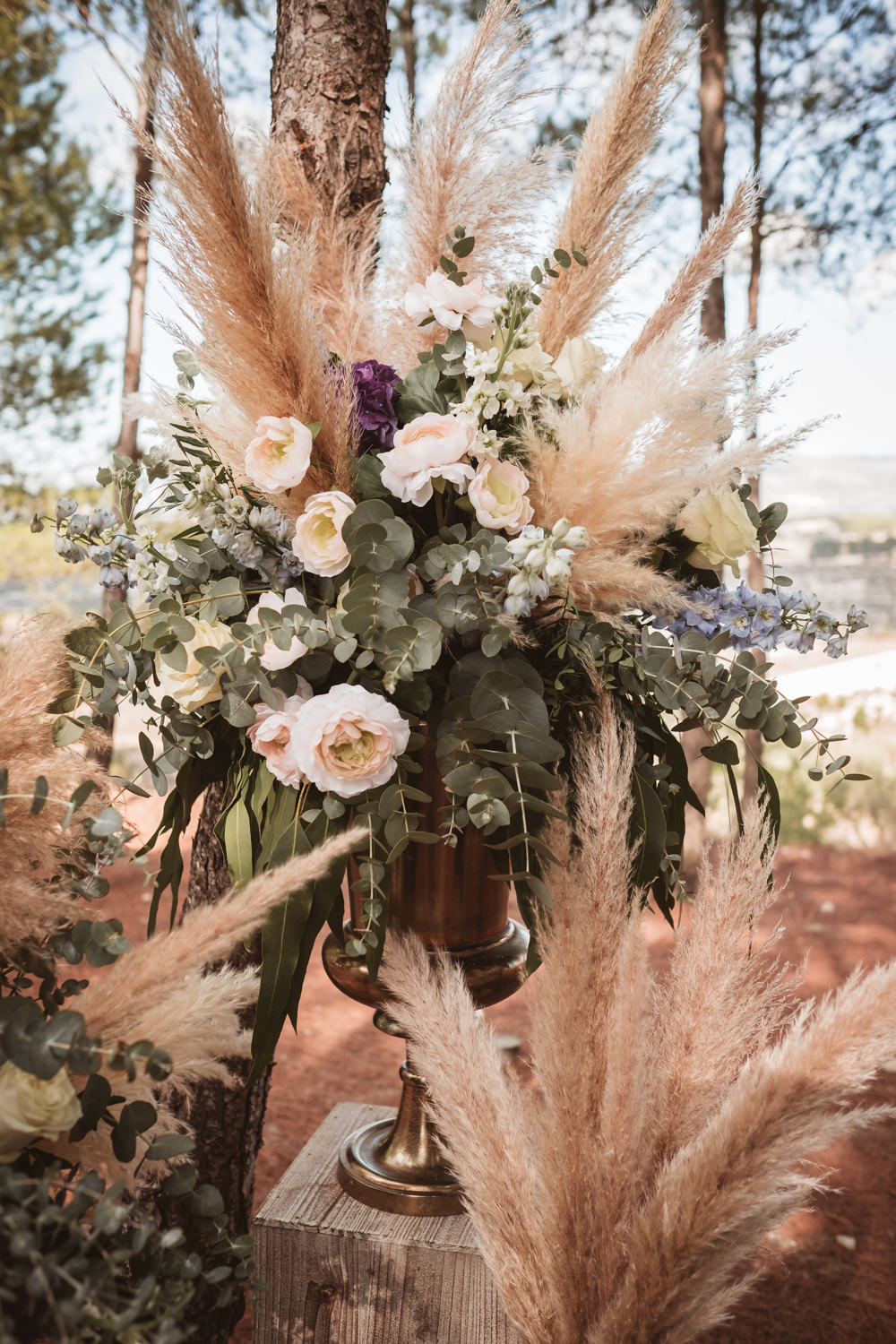 Flower Arrangement Decor Pampas Grass Log Stump Lilac Wedding Ideas Carlos Lucca