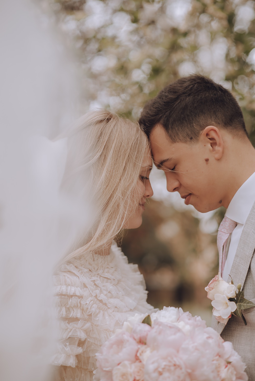 Peony Pink Wedding Kelly Hiscox Photography